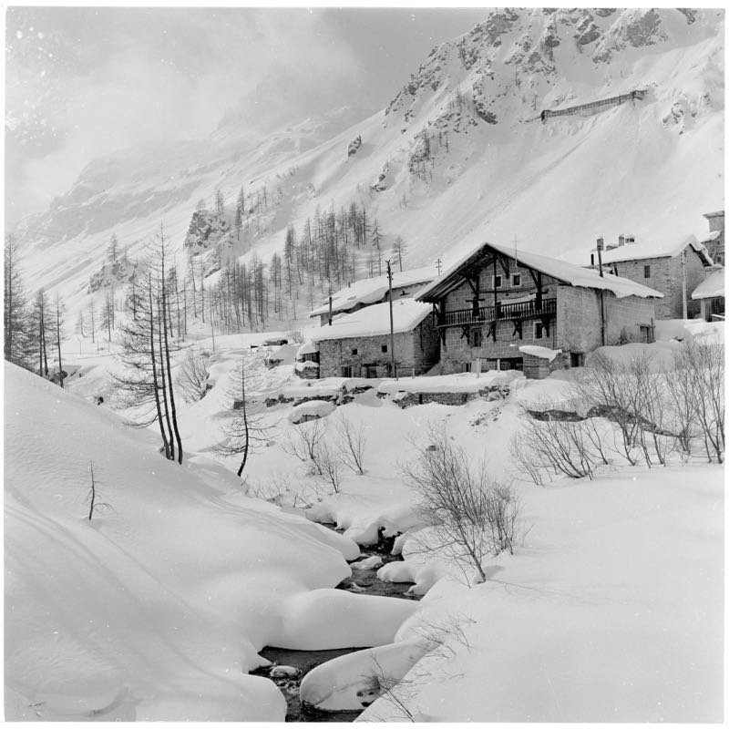 ski-chalet-galerie-art