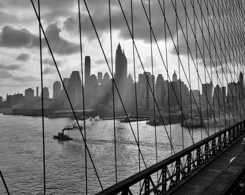 Brooklyn Bridge Tug Boat