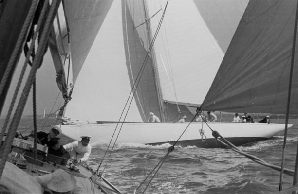 Yachts Racing